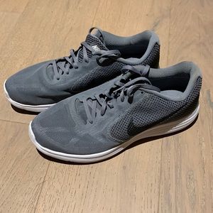 Like new mens nikes